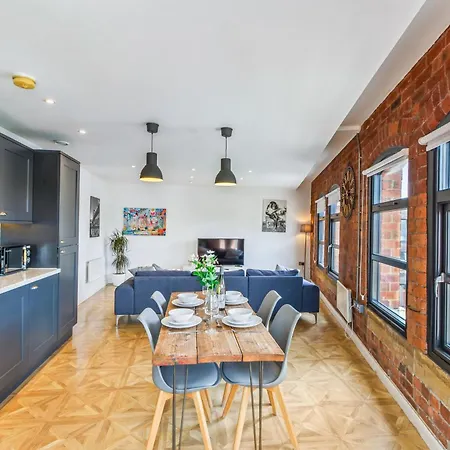 Luxury 2br - Prestigious Calls - Centre Apartment *
