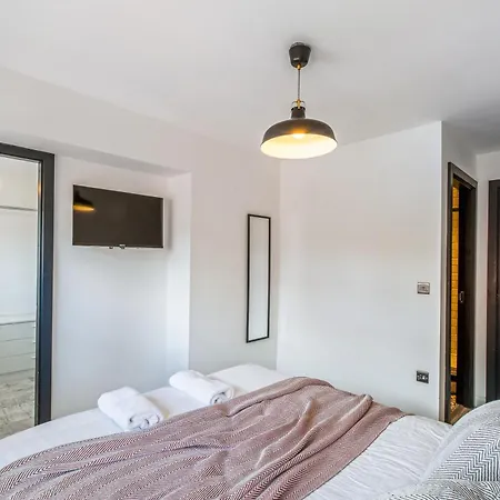 Apartment Luxury 2br - Prestigious Calls - Centre *